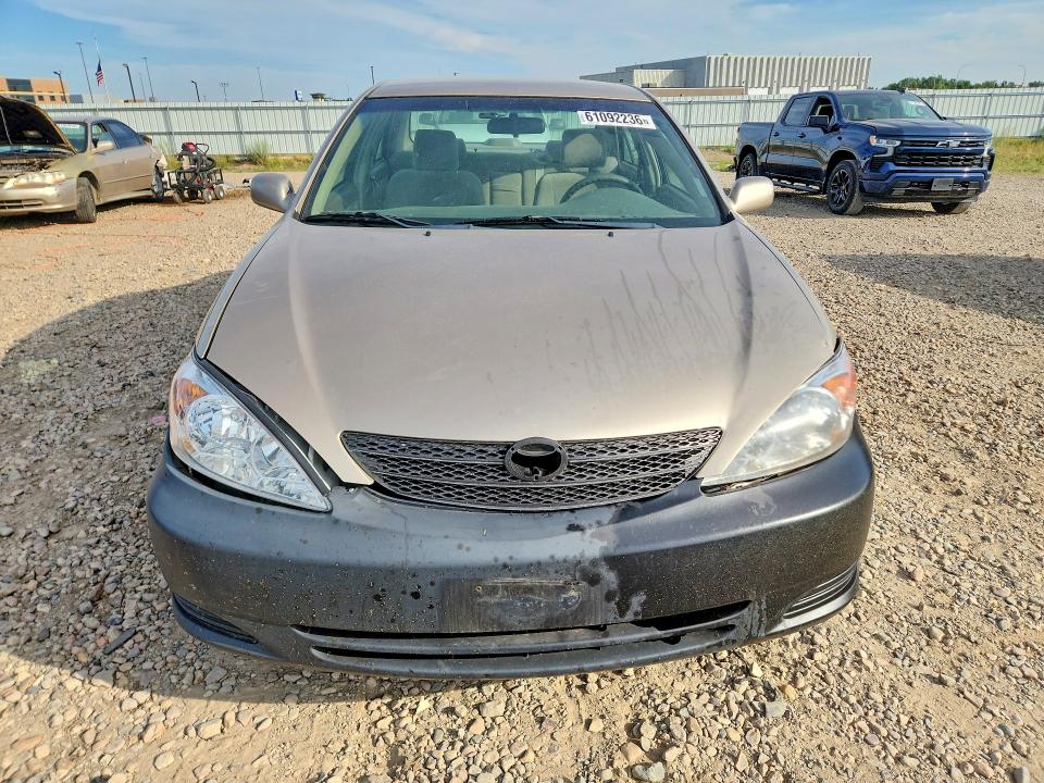Photo 5 from auction – 2002 TOYOTA CAMRY with VIN 4T1BE32K12U072343