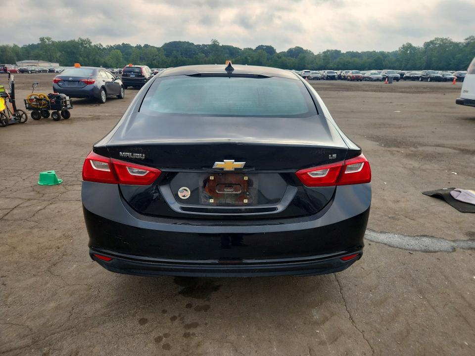 Photo 6 from auction – 2016 CHEVROLET MALIBU with VIN 1G1ZB5ST3GF294404