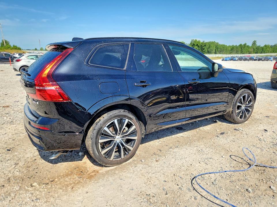 Photo 3 from auction – 2023 VOLVO XC60 with VIN YV4062RX1P1358378