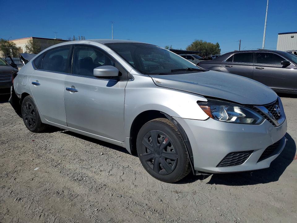 Photo 4 from auction – 2017 NISSAN SENTRA with VIN 3N1AB7AP4HL712578