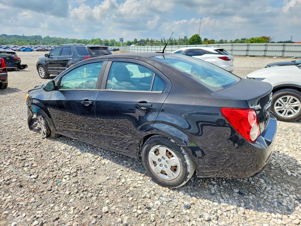 صورة رقم 2 من المزاد - 2014 CHEVROLET SONIC مع VIN 1G1JA5SH2E4102622