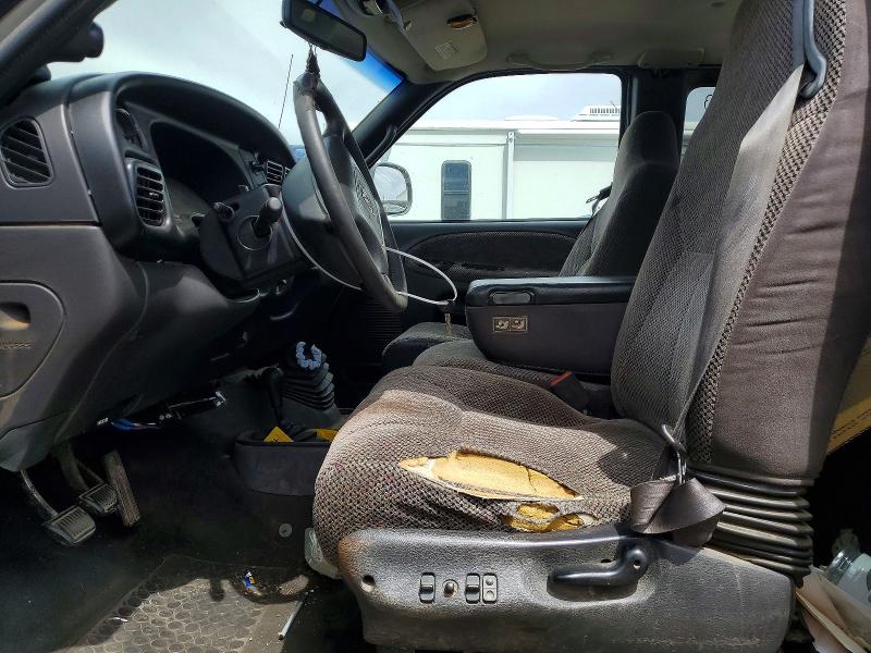 Photo 7 from auction – 2000 DODGE RAM 2500 with VIN 3B7KF2369YG140400