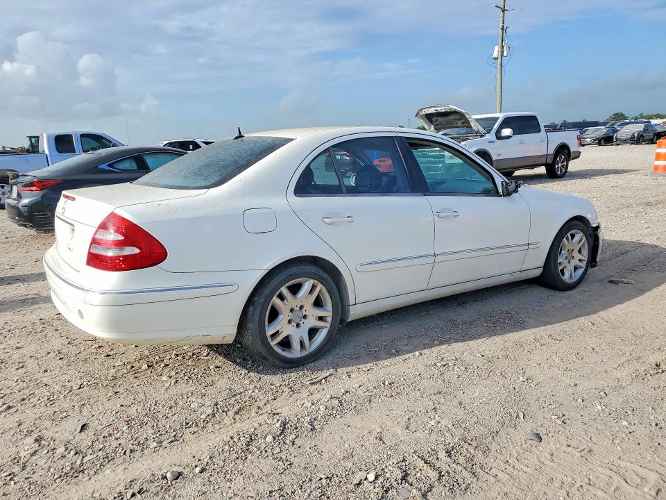 Photo 3 from auction – 2003 MERCEDES-BENZ E with VIN WDBUF70J33A162770