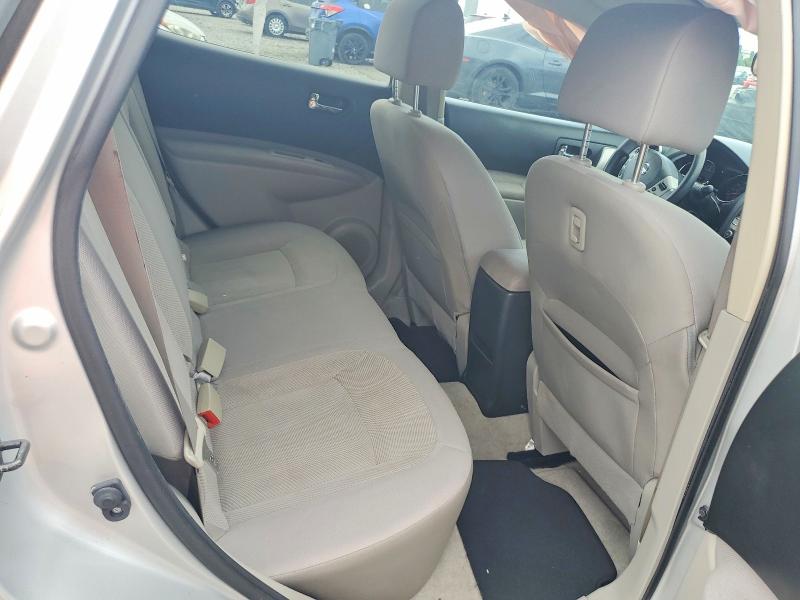 Photo 11 from auction – 2015 NISSAN ROGUE SELECT with VIN JN8AS5MT7FW666119