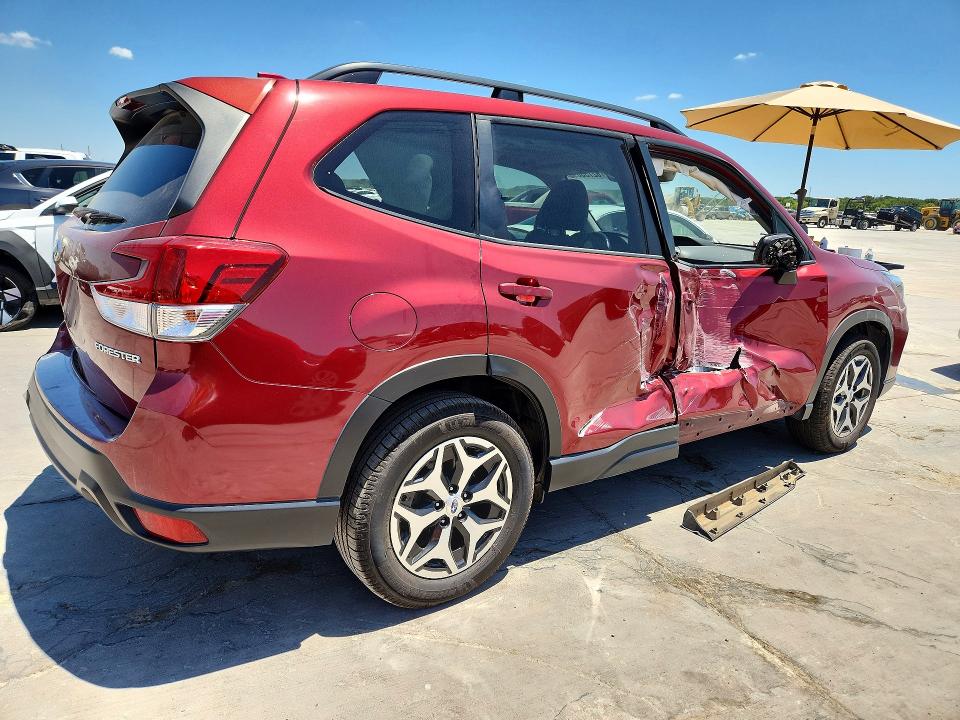 Photo 3 from auction – 2020 SUBARU FORESTER with VIN JF2SKAJC0LH446917