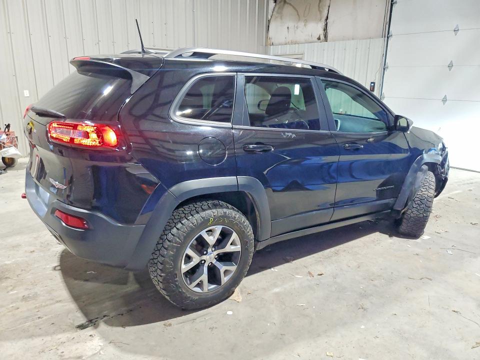 Photo 3 from auction – 2017 JEEP CHEROKEE with VIN 1C4PJMBB3HW513088