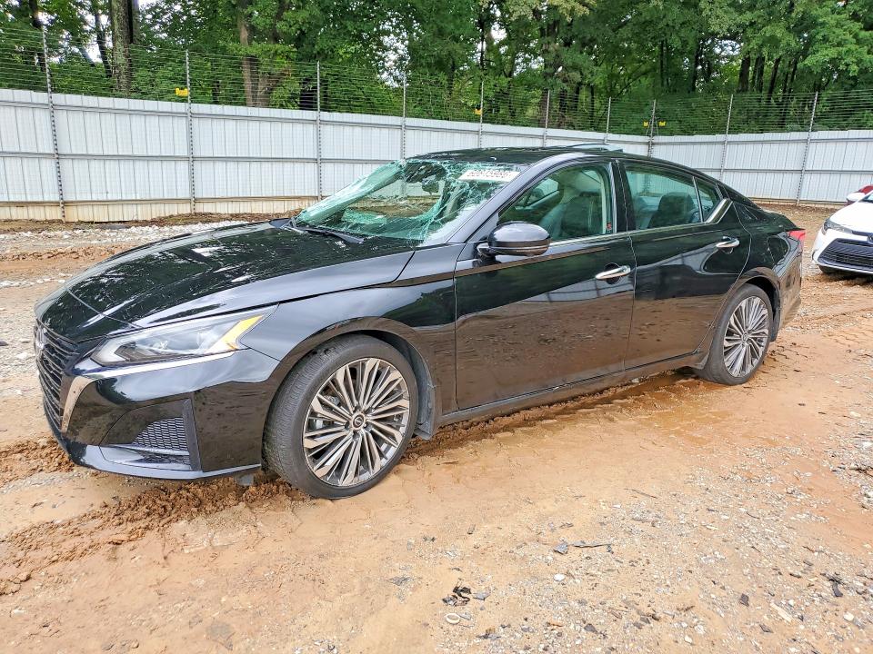 NISSAN ALTIMA 2023 with VIN 1N4BL4EV1PN330633 - Photo from auction