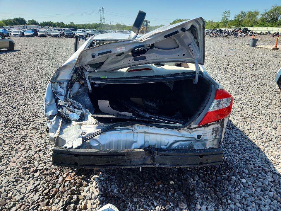 Photo 6 from auction – 2012 HONDA CIVIC with VIN 2HGFB2F55CH573903