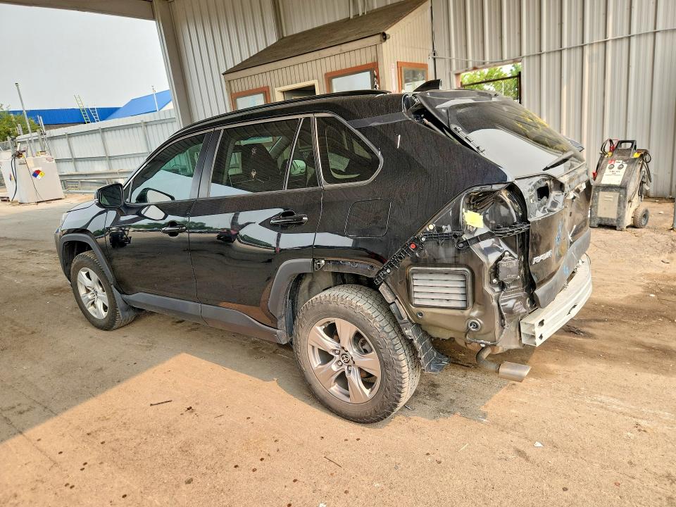 Photo 2 from auction – 2023 TOYOTA RAV4 with VIN 2T3P1RFV6PW377196