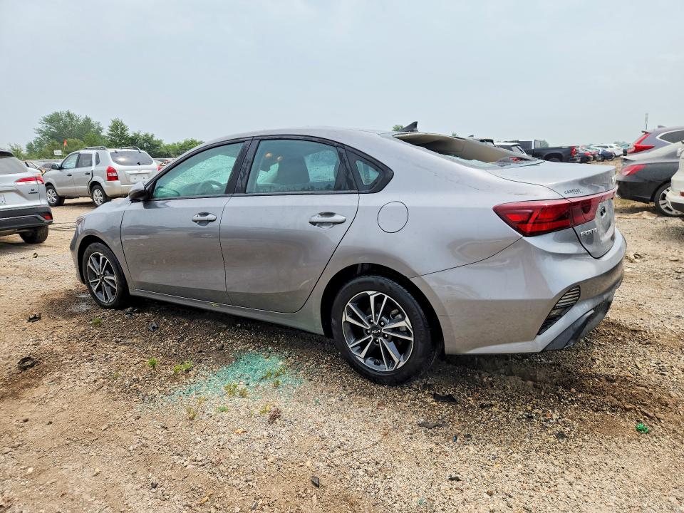 Photo 2 from auction – 2023 KIA FORTE with VIN 3KPF24AD4PE668298