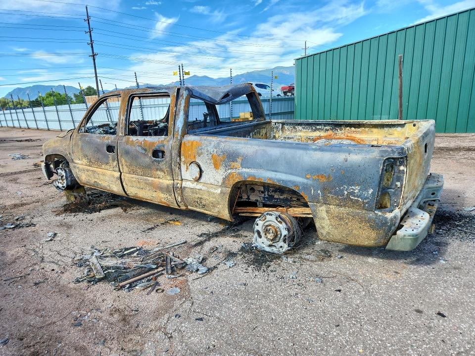 Photo 2 from auction – 2002 CHEVROLET SILVERADO with VIN 1GCHK23112F133377