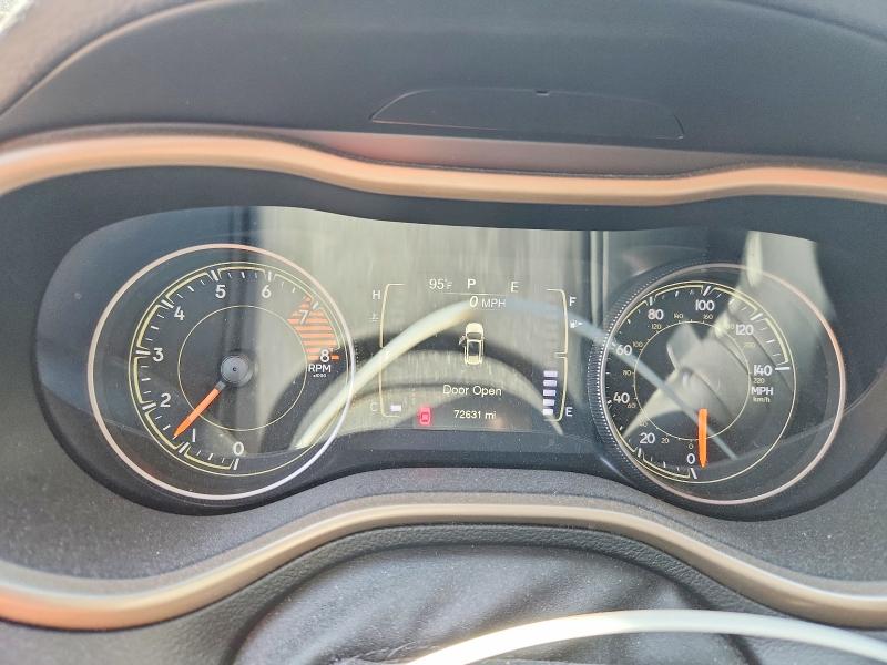 Photo 9 from auction – 2017 JEEP CHEROKEE with VIN 1C4PJMCS8HW504451