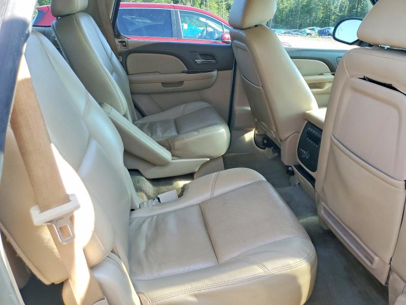 Photo 11 from auction – 2010 CHEVROLET TAHOE with VIN 1GNUKCE06AR105684