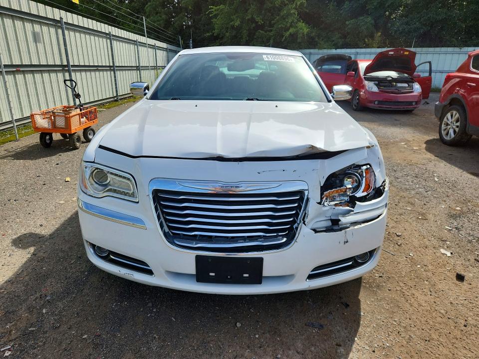 Photo 5 from auction – 2014 CHRYSLER 300C with VIN 2C3CCAEG7EH148220