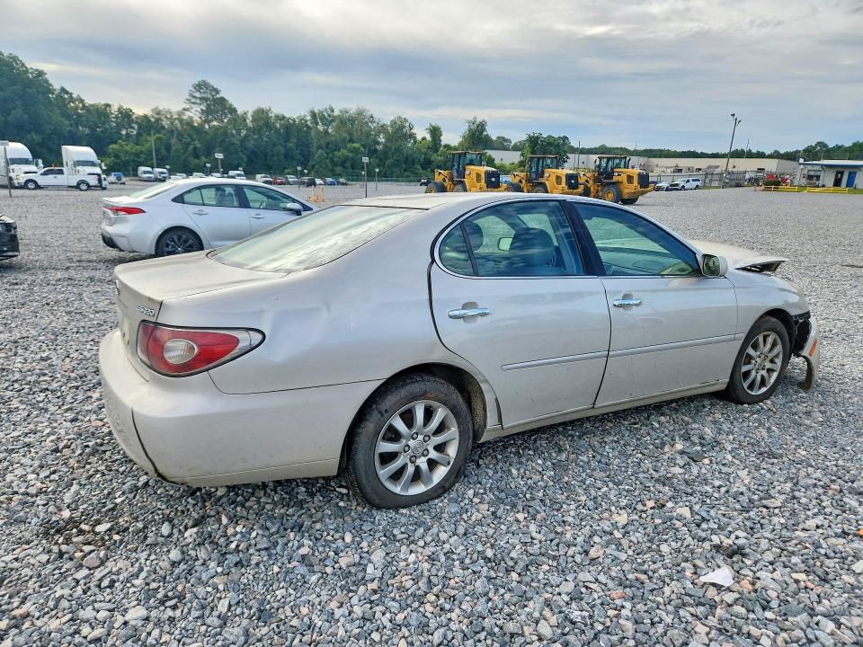 Photo 3 from auction – 2004 LEXUS ES with VIN JTHBA30GX45043045