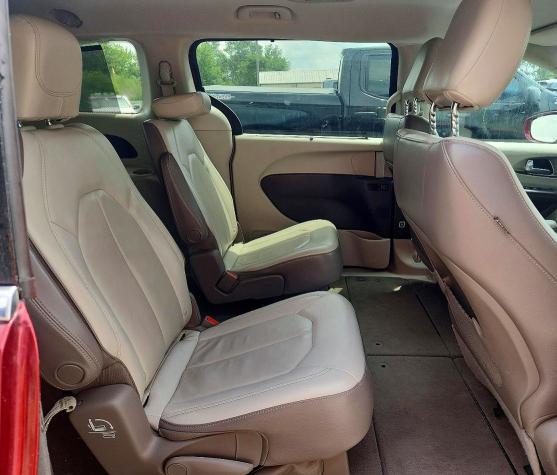 Photo 11 from auction – 2017 CHRYSLER PACIFICA with VIN 2C4RC1BG1HR687859