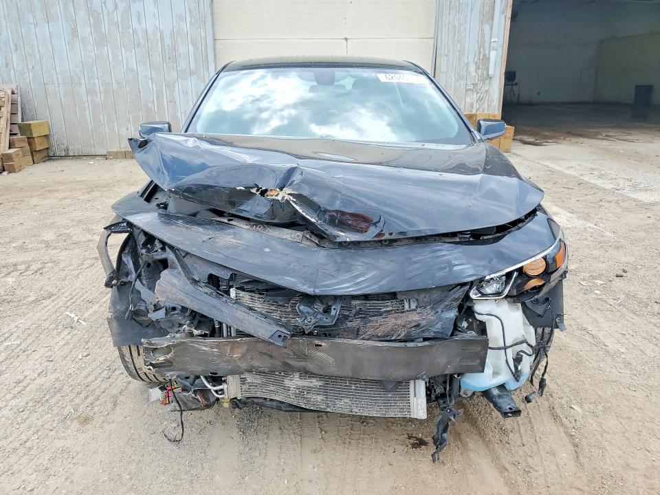 Photo 5 from auction – 2018 CHEVROLET MALIBU with VIN 1G1ZD5ST8JF102847