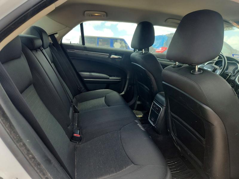 Photo 10 from auction – 2018 CHRYSLER 300 with VIN 2C3CCAAG6JH308250
