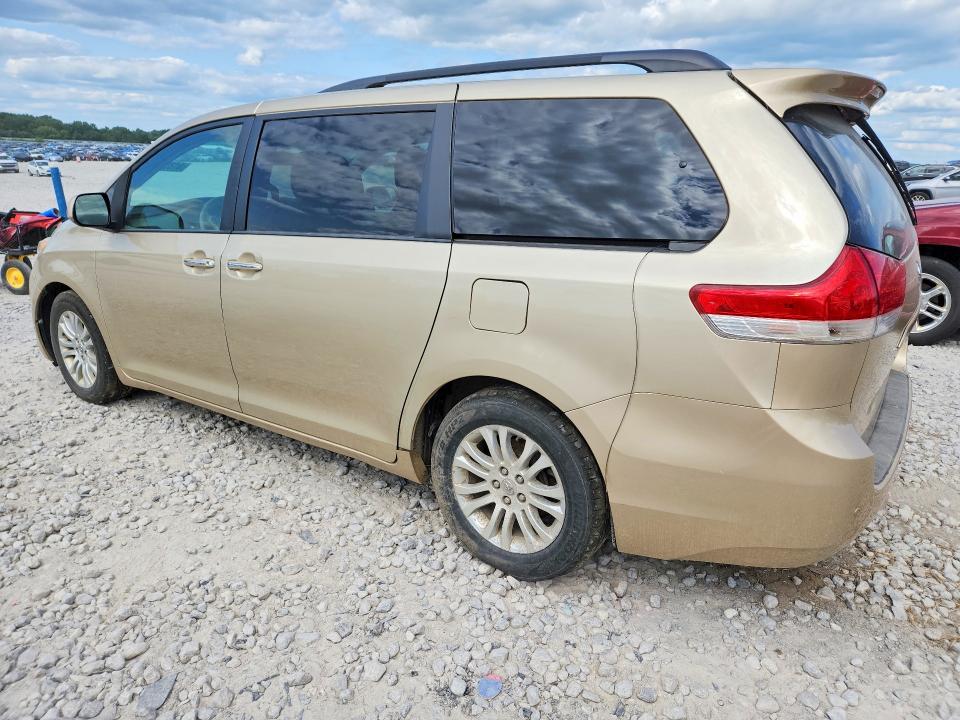 Photo 2 from auction – 2013 TOYOTA SIENNA with VIN 5TDYK3DC0DS353053