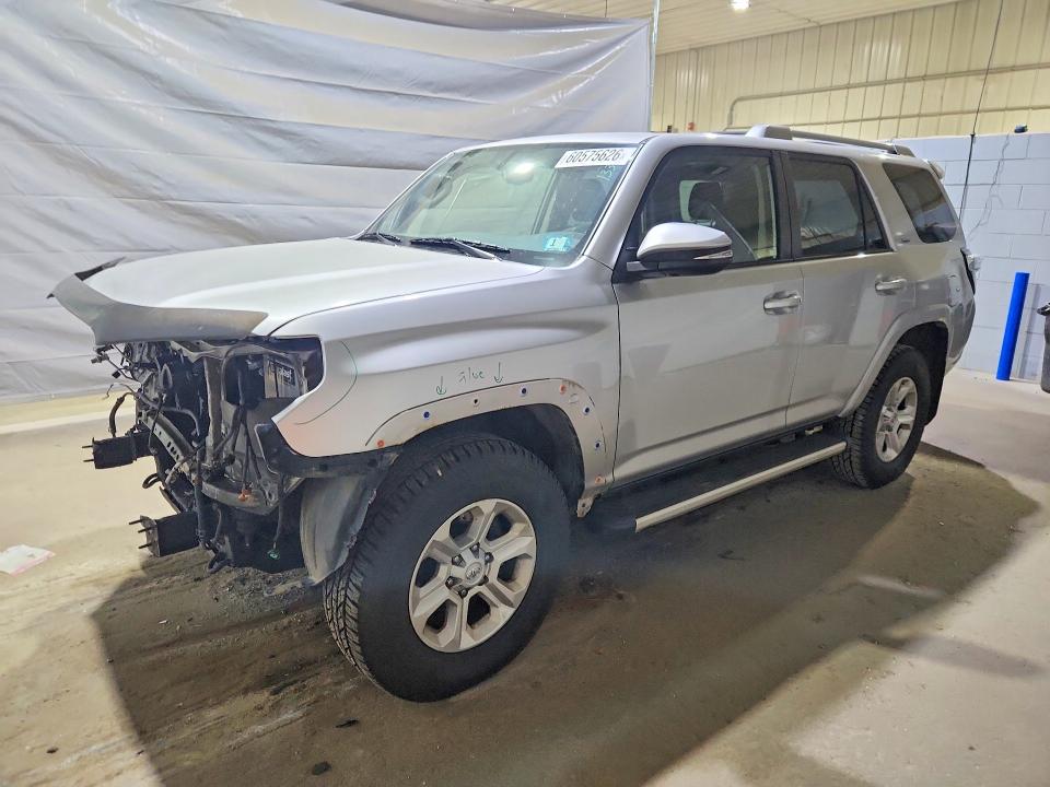 TOYOTA 4RUNNER 2016 z numerem VIN JTEBU5JR9G5382125 - Zdjęcie z aukcji