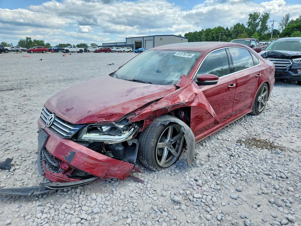 VOLKSWAGEN PASSAT 2015 with VIN 1VWBV7A35FC043765 - Photo from auction