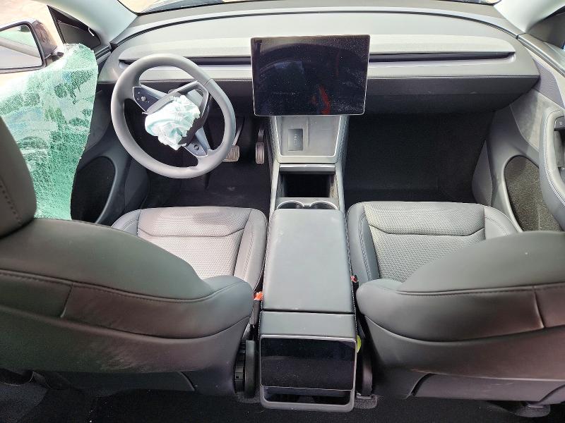 Photo 8 from auction – 2026 TESLA MODEL Y with VIN 7SAYGDEE0TA386659