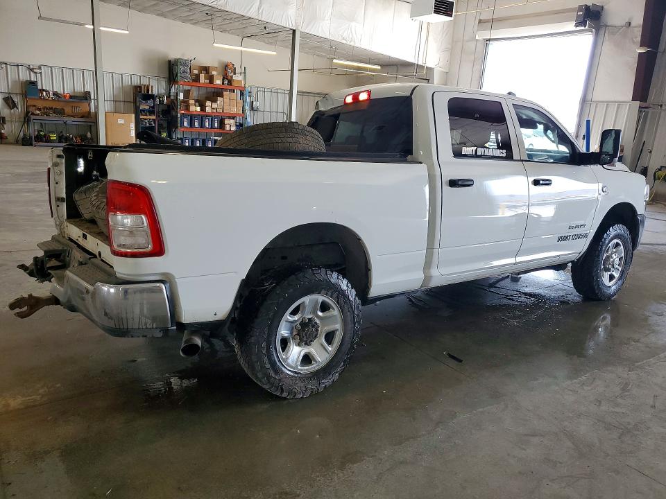 Photo 3 from auction – 2022 RAM 2500 with VIN 3C6UR5CL1NG391535