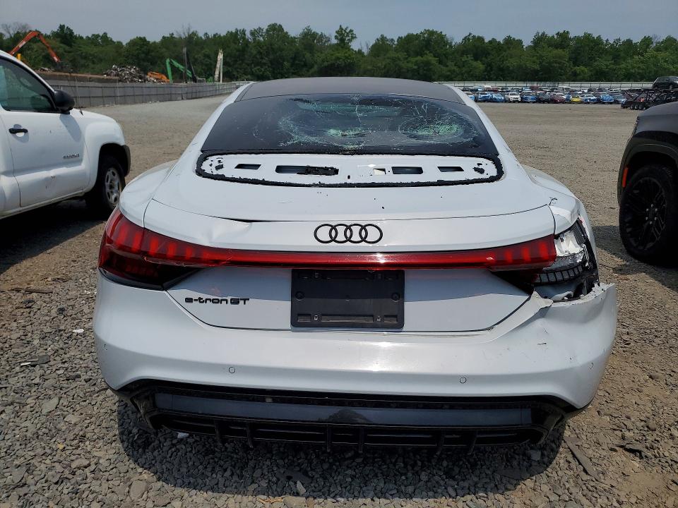 Foto 6 de la subasta – 2024 AUDI E-TRON GT con VIN WAUEJBFW8R7003336