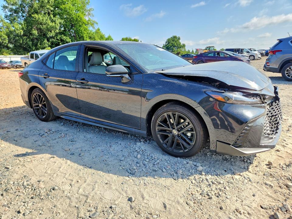 Photo 4 from auction – 2026 TOYOTA CAMRY with VIN 4T1DAACK1TU745124