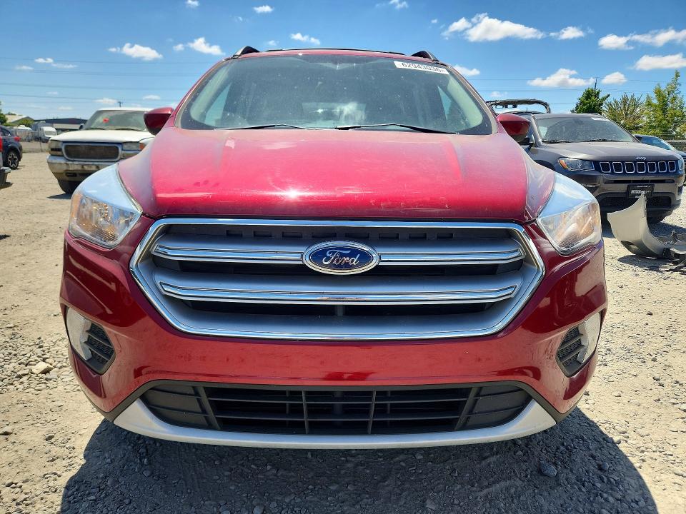 Photo 5 from auction – 2017 FORD ESCAPE with VIN 1FMCU9GD5HUA85805