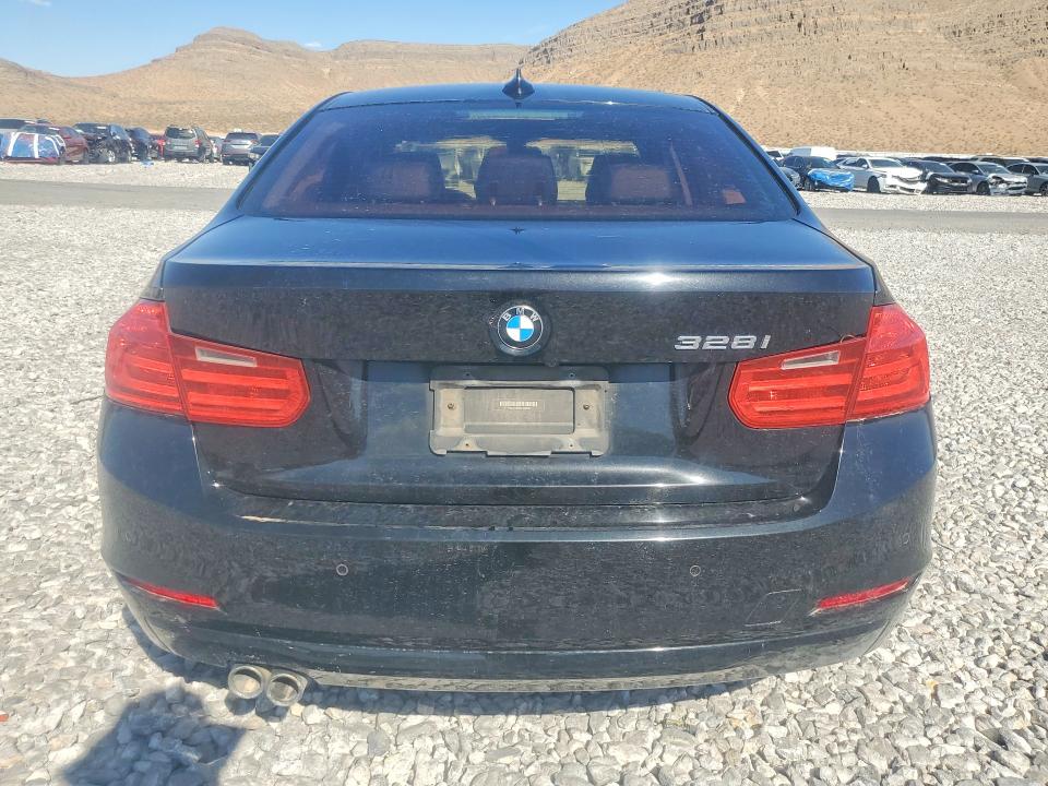 Photo 6 from auction – 2013 BMW 328 with VIN WBA3C1C59DF444558