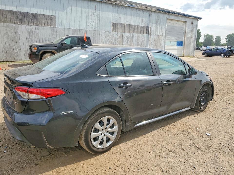 Photo 3 from auction – 2022 TOYOTA COROLLA with VIN 5YFEPMAE3NP304228