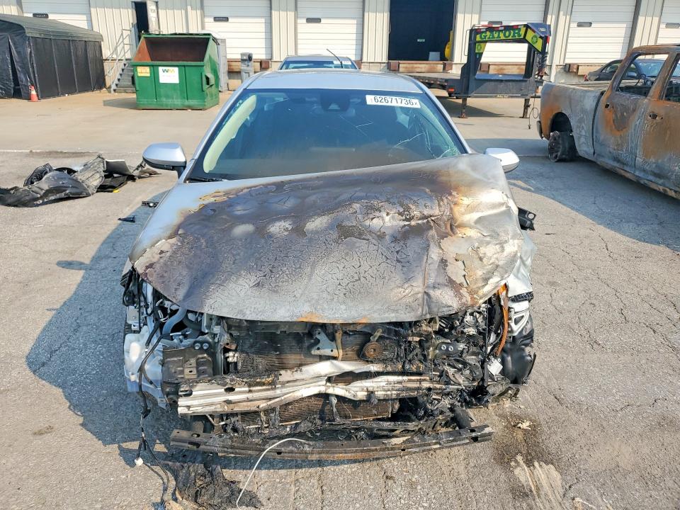 Photo 5 from auction – 2022 TOYOTA COROLLA with VIN 5YFEPMAE0NP303635