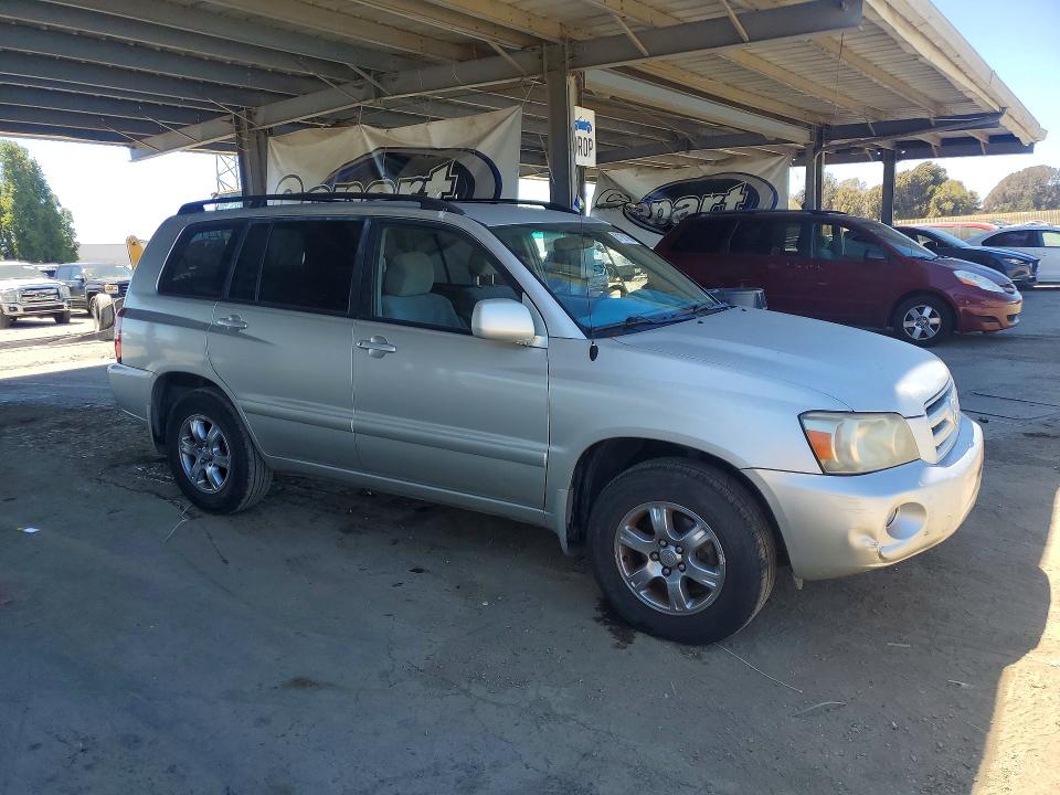 Photo 4 from auction – 2006 TOYOTA HIGHLANDER with VIN JTEDP21AX60092206