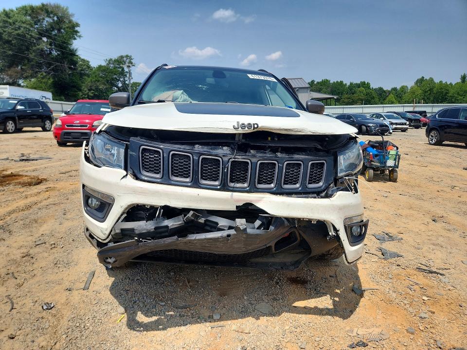 Photo 5 from auction – 2020 JEEP COMPASS with VIN 3C4NJDDB3LT195413