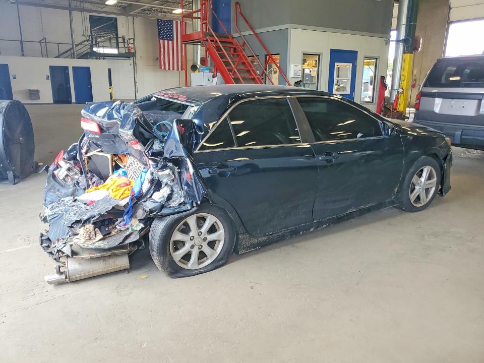 Photo 3 from auction – 2014 TOYOTA CAMRY with VIN 4T1BF1FK8EU472092