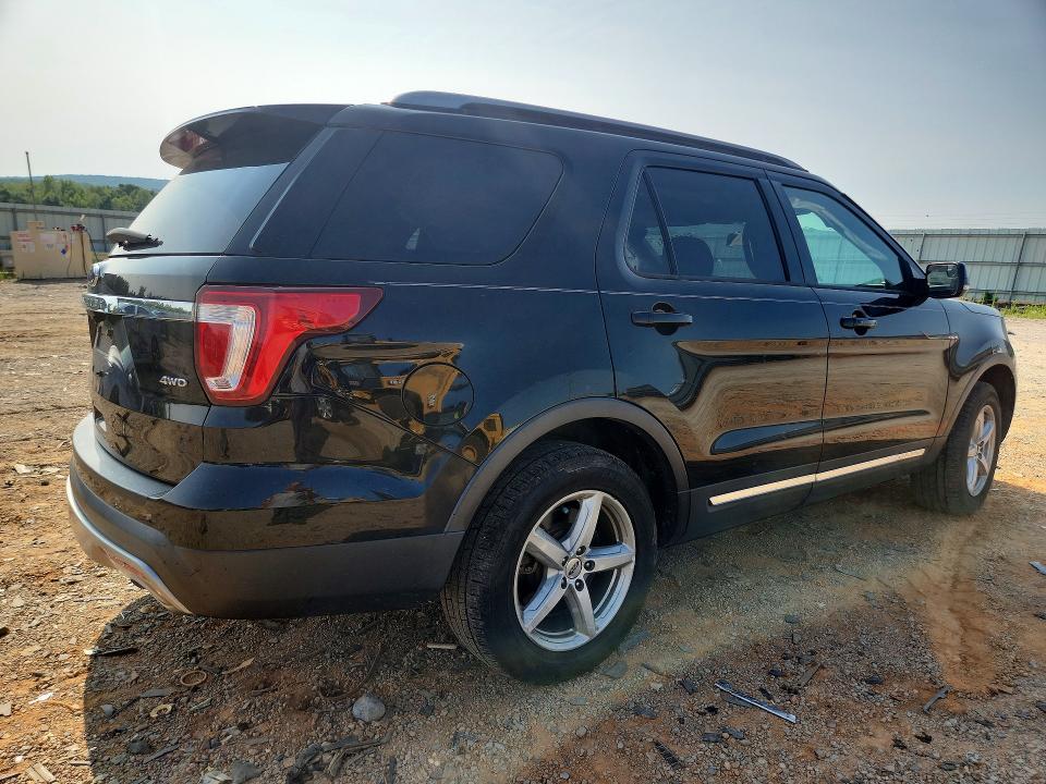 Photo 3 from auction – 2017 FORD EXPLORER with VIN 1FM5K8D86HGC52915
