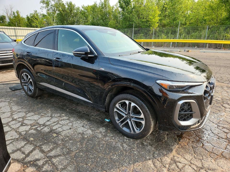 Foto 4 de la subasta – 2025 AUDI Q5 con VIN WA1EAAGU5S2038228