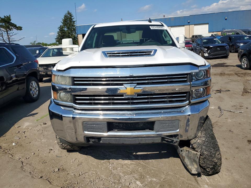 Photo 5 from auction – 2017 CHEVROLET SILVERADO with VIN 1GC1KVEY4HF221054