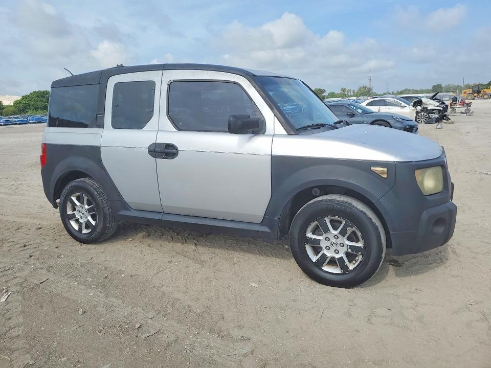 Photo 4 from auction – 2008 HONDA ELEMENT with VIN 5J6YH18328L010176