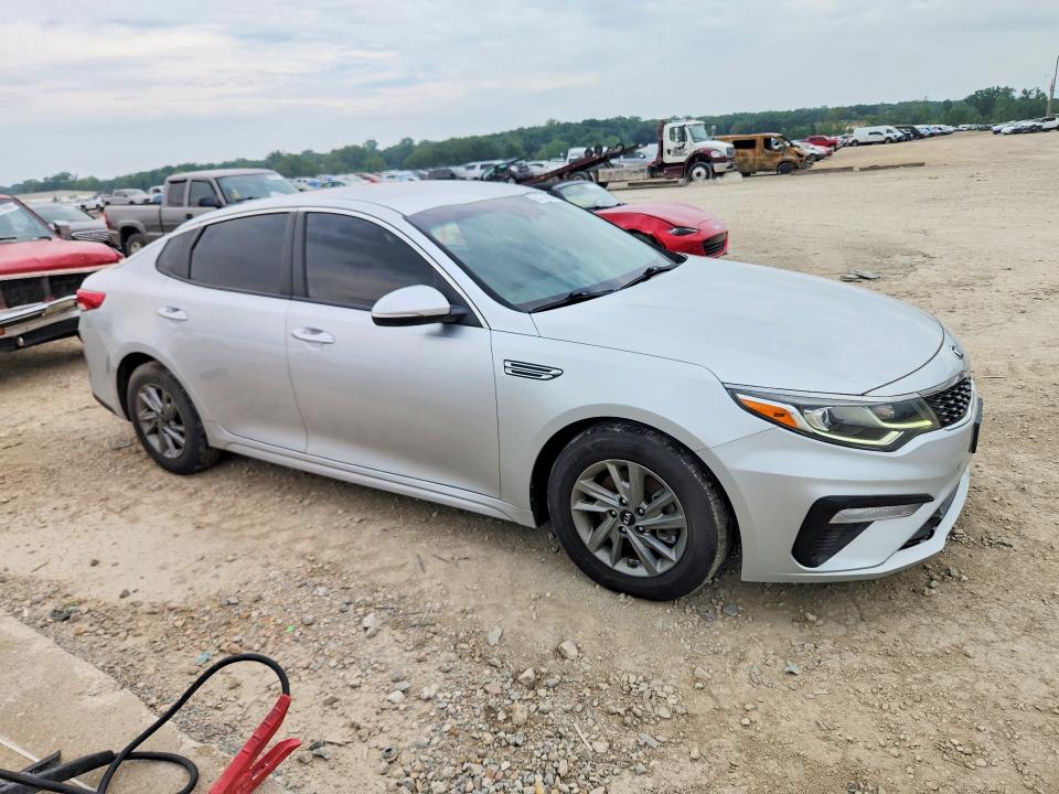 Foto 4 de la subasta – 2019 KIA OPTIMA con VIN 5XXGT4L33KG346855