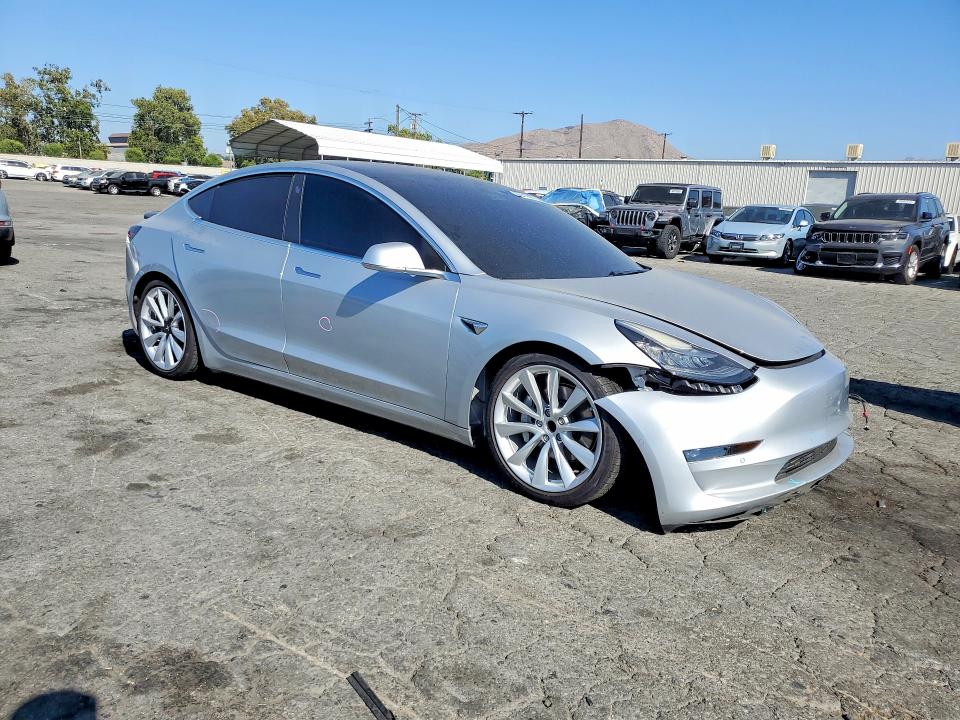 Photo 4 from auction – 2017 TESLA MODEL 3 with VIN 5YJ3E1EA4HF002482