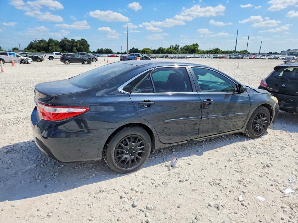 Photo 3 from auction – 2017 TOYOTA CAMRY with VIN 4T1BF1FK4HU617648