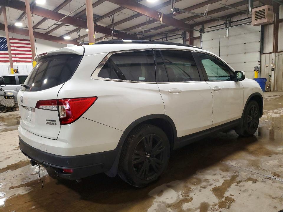 Photo 3 from auction – 2022 HONDA PILOT with VIN 5FNYF6H21NB043538