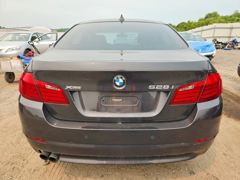 Photo 6 from auction – 2013 BMW 528 with VIN WBAXH5C57DD114567