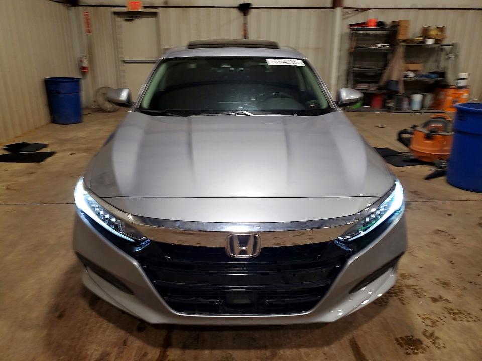 Photo 5 from auction – 2018 HONDA ACCORD with VIN 1HGCV1F54JA129136
