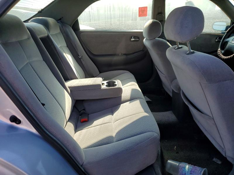 Photo 10 from auction – 2001 MAZDA 626 with VIN 1YVGF22C015235156