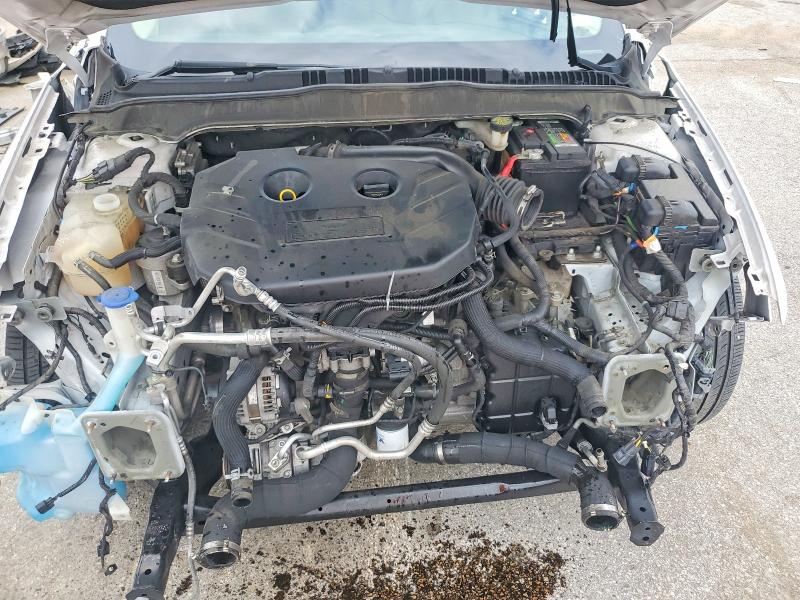 Photo 11 from auction – 2017 FORD FUSION with VIN 3FA6P0K97HR322105