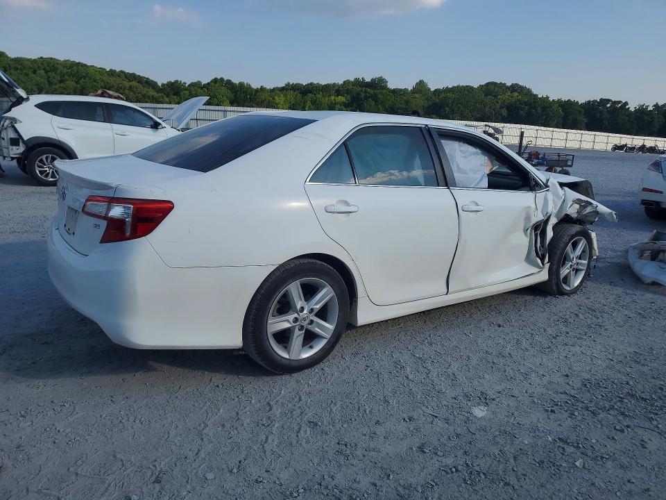 Photo 3 from auction – 2012 TOYOTA CAMRY with VIN 4T1BF1FK7CU583200