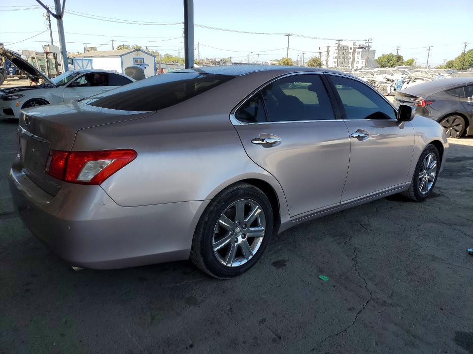 Foto 3 de la subasta – 2007 LEXUS ES con VIN JTHBJ46G672125325